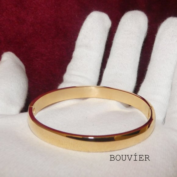 RESERVED - 18K Solid Gold Bangle Bracelet - Picture 3 of 3